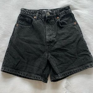 ZARA mom shorts